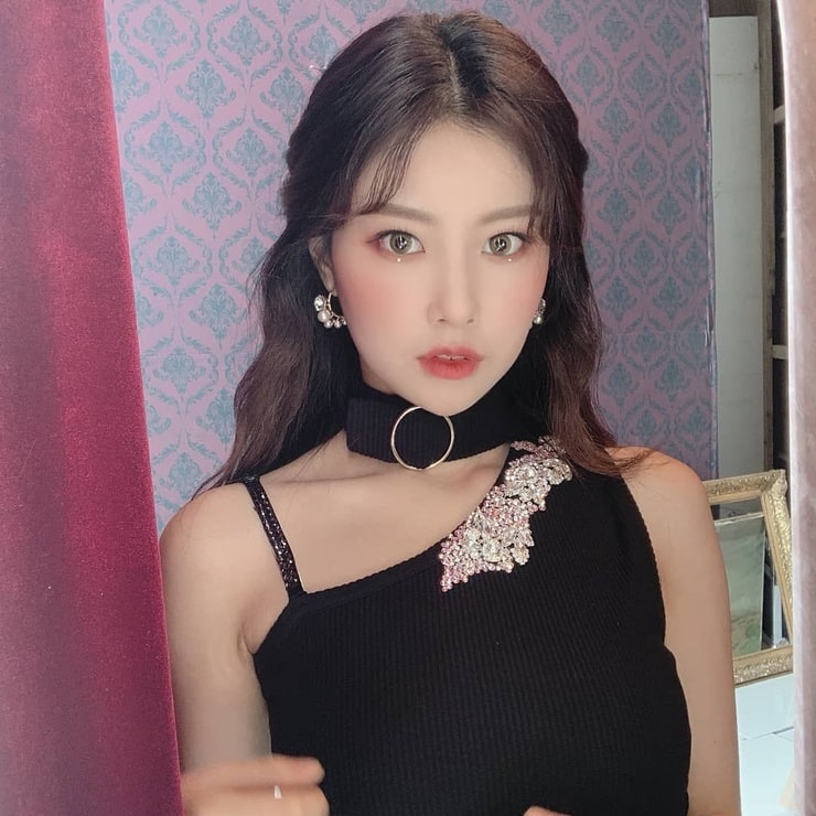 Kang Hyewon Kang Hyewon