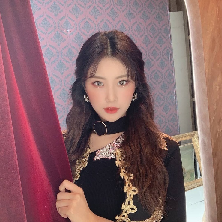 Kang Hyewon