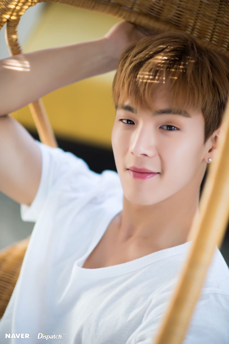 Shownu (MONSTA X) image