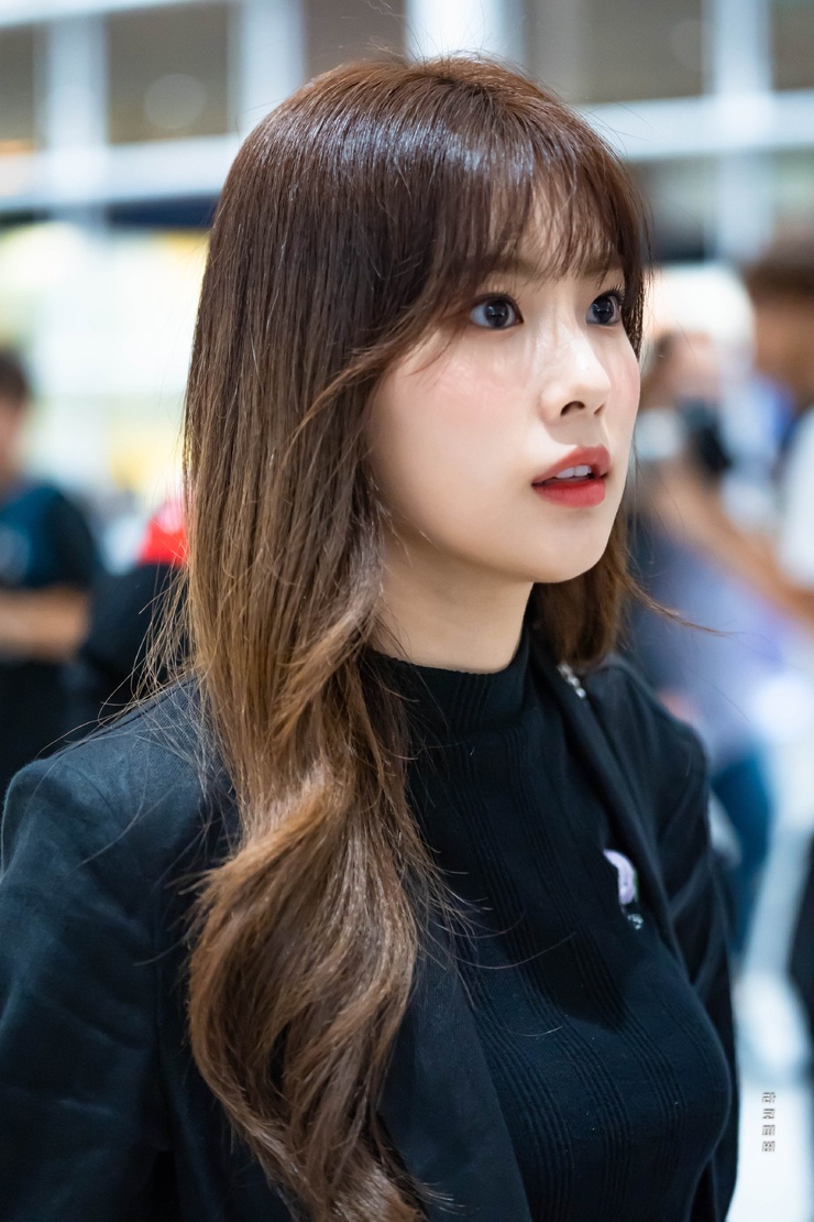 Kang Hyewon