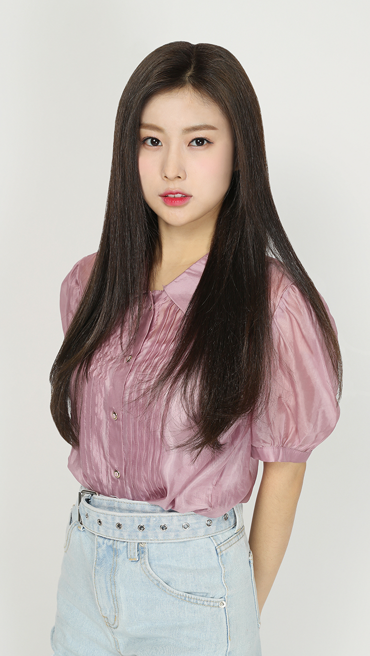 Kang Hyewon