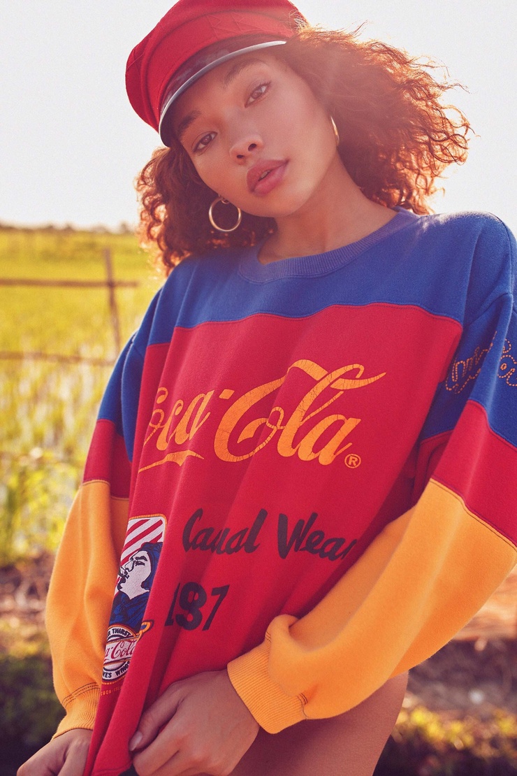 Ashley Moore (2) Ashley Moore (2)