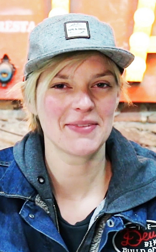 Laura Kampf