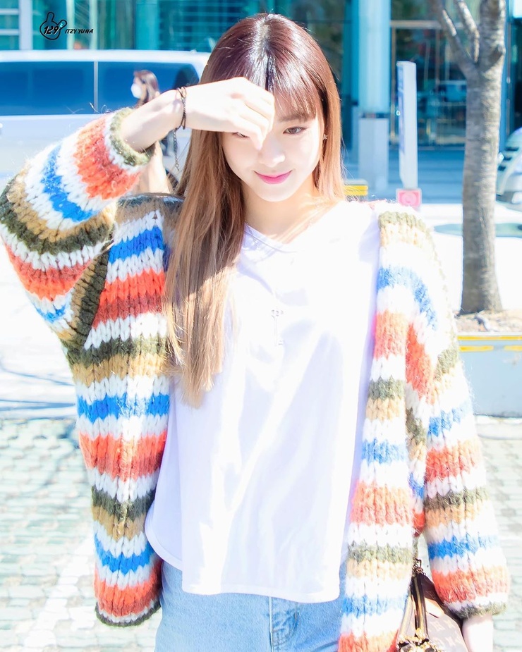 Yuna (ITZY)