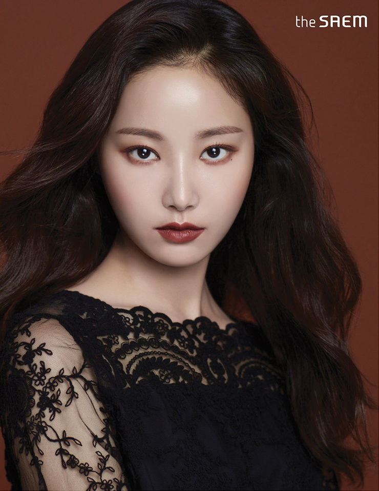 Yeonwoo Yeonwoo