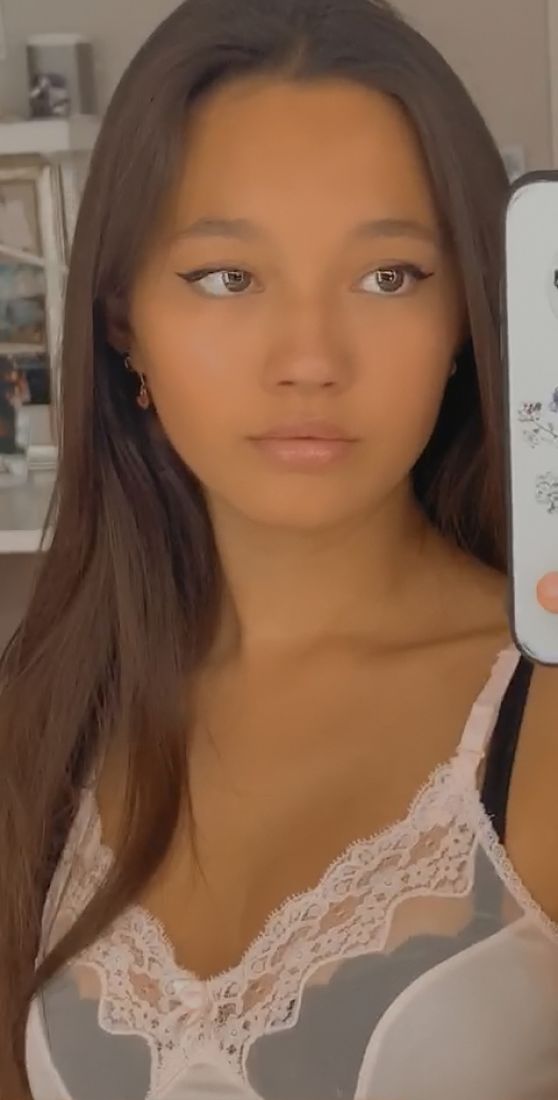 Lily Chee