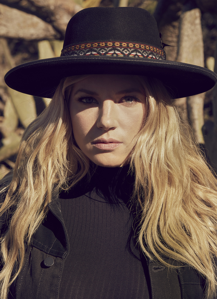 Katheryn Winnick Katheryn Winnick