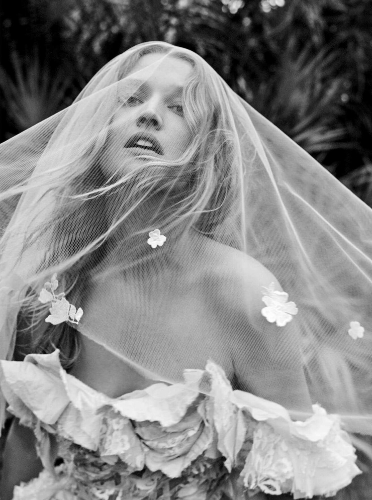 Toni Garrn Toni Garrn