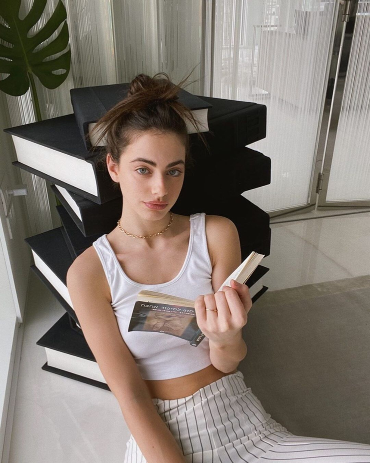 Yael Shelbia Yael Shelbia