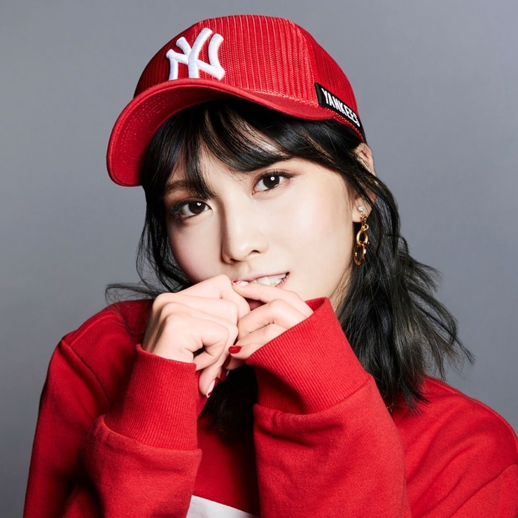 Hirai Momo