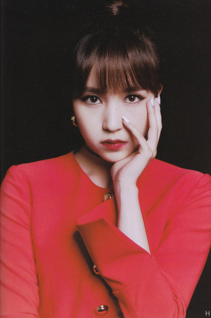 Myoui Mina