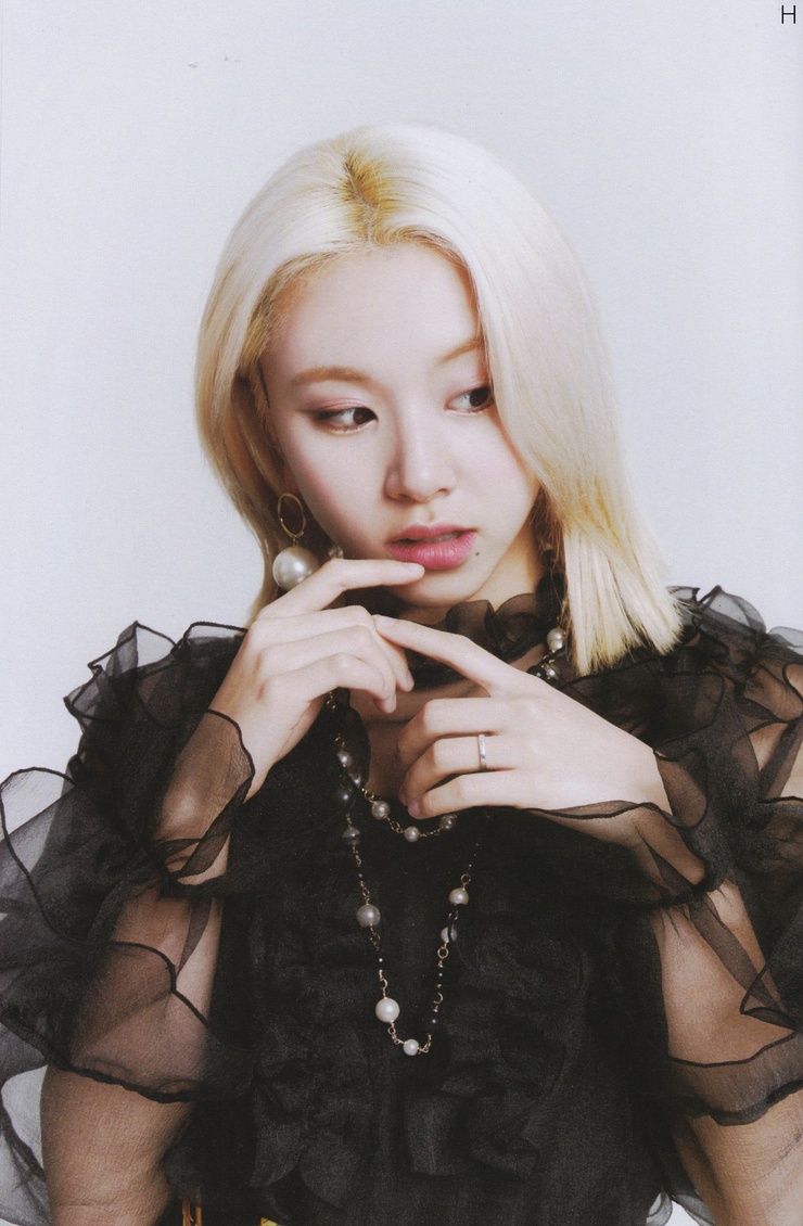 Son Chae Young