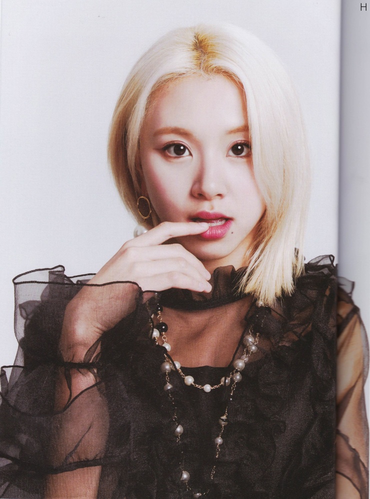 Son Chae Young