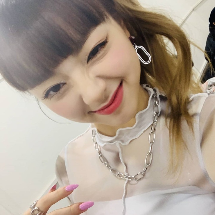 Yuna (ITZY) Yuna (ITZY)