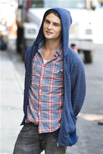 Shiloh Fernandez