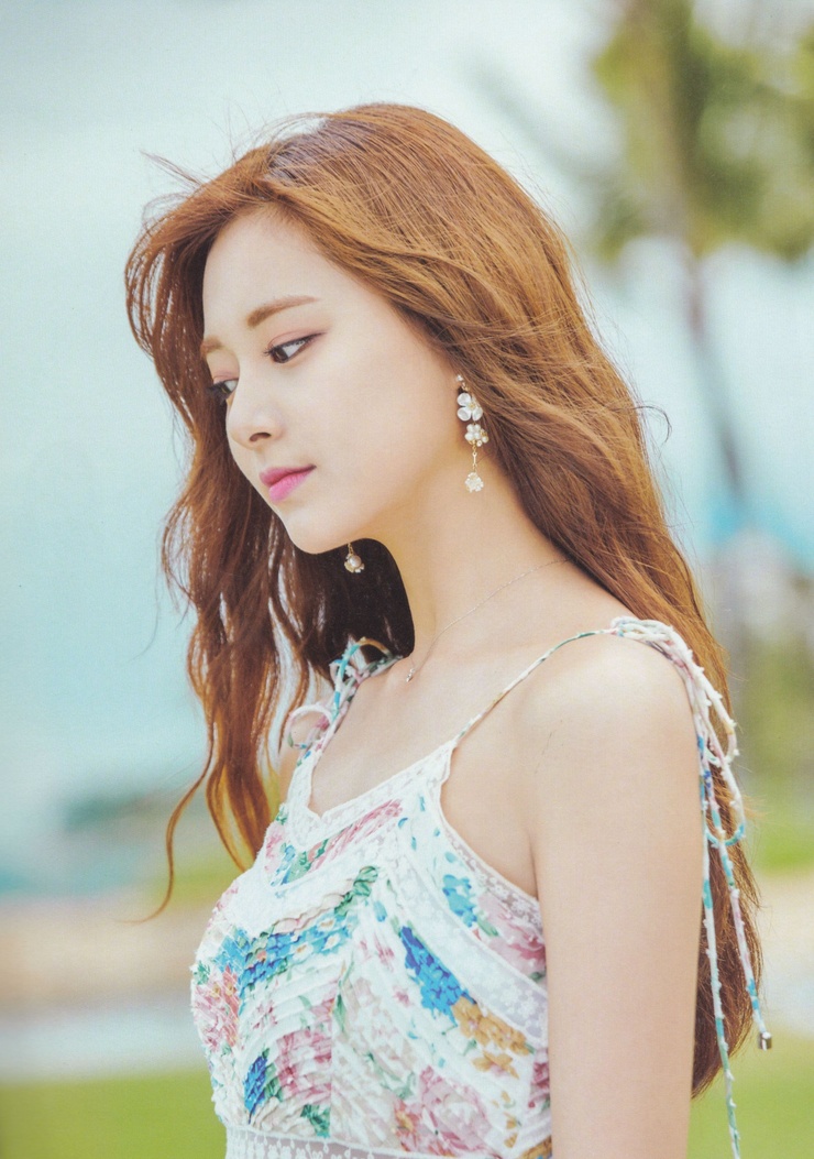 Chou Tzu-yu (Tzuyu)