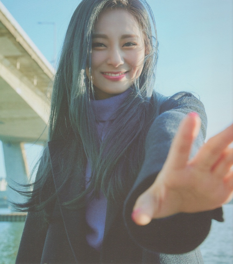 Chou Tzu-yu (Tzuyu)