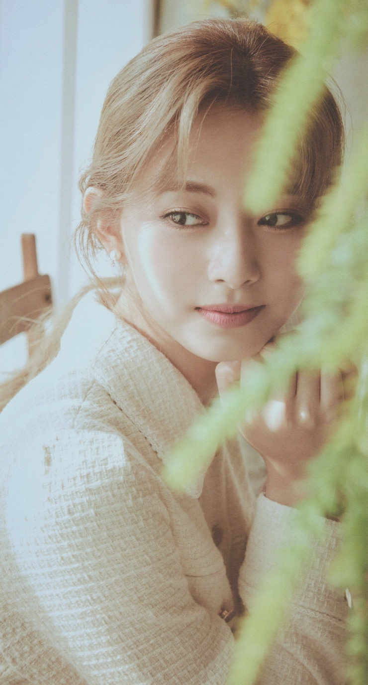 Chou Tzu-yu (Tzuyu)