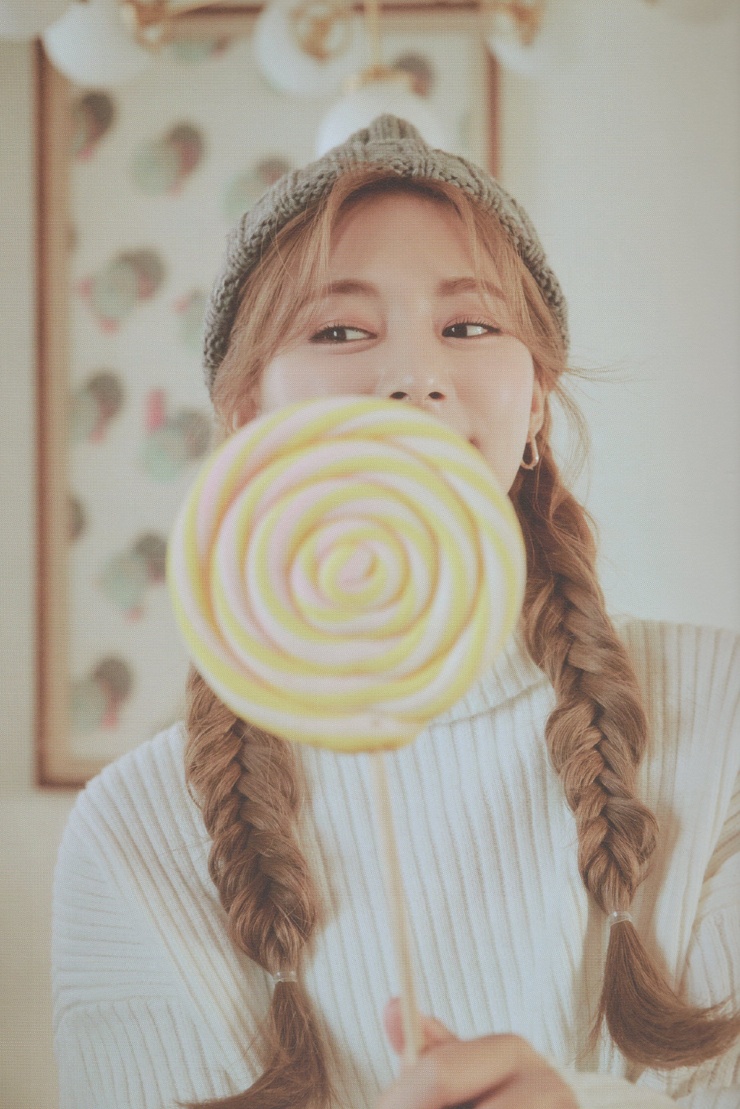 Chou Tzu-yu (Tzuyu)
