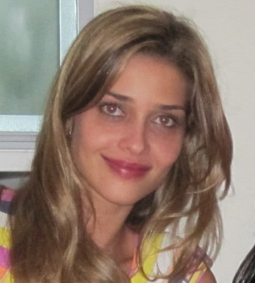 Ana Beatriz Barros