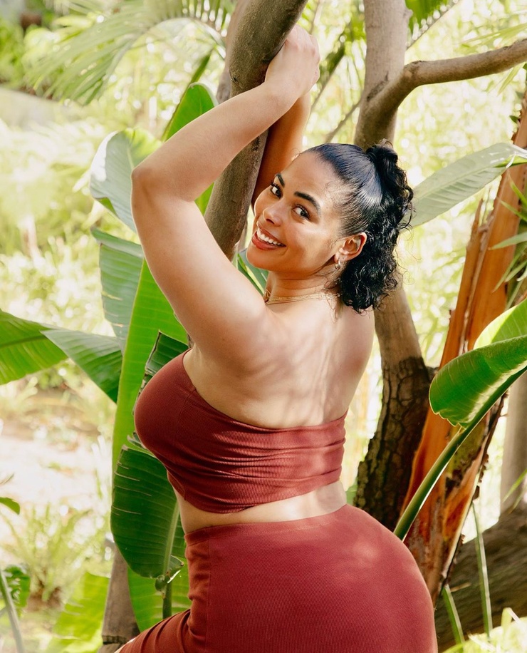 Tabria Majors
