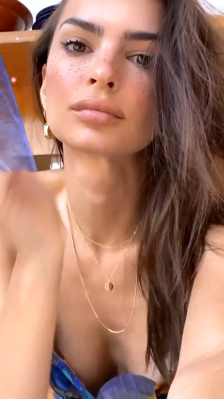 Emily Ratajkowski