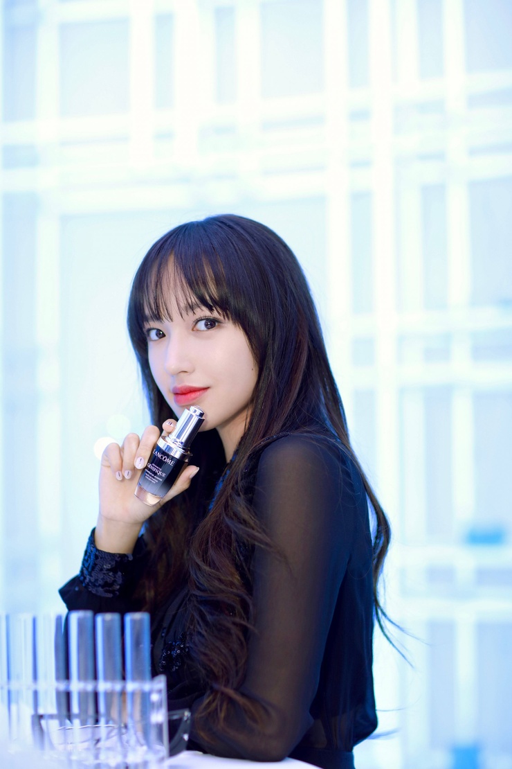 Cheng Xiao (็จ็) Cheng Xiao (็จ็)