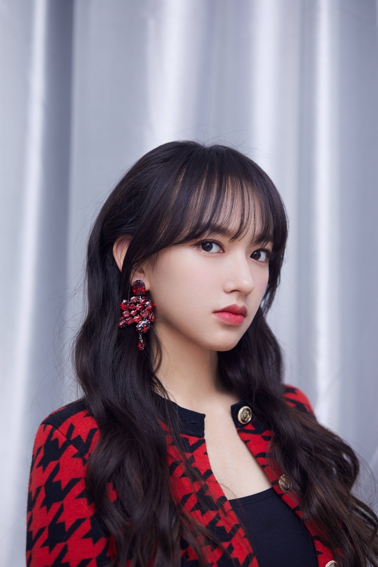 Cheng Xiao (็จ็) Cheng Xiao (็จ็)