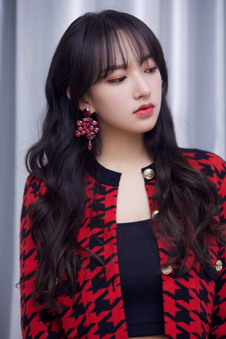 Cheng Xiao (็จ็) Cheng Xiao (็จ็)