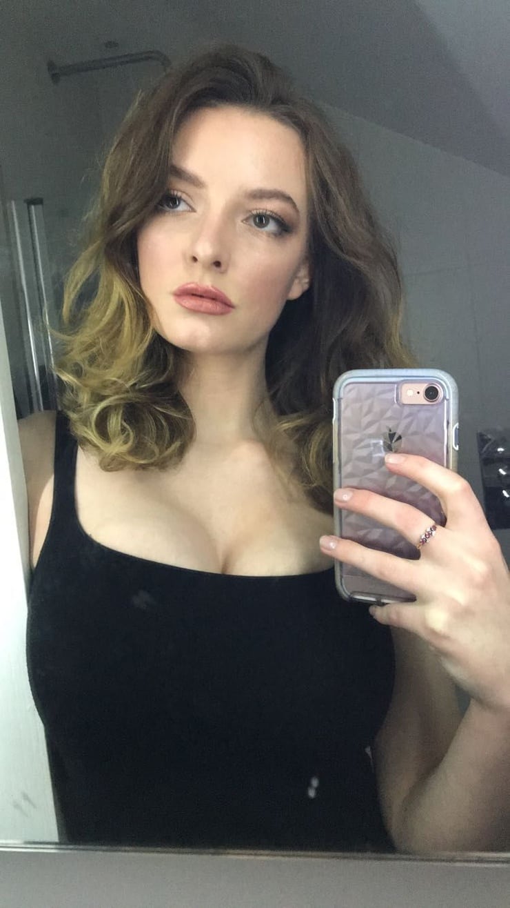 Dakota Blue Richards