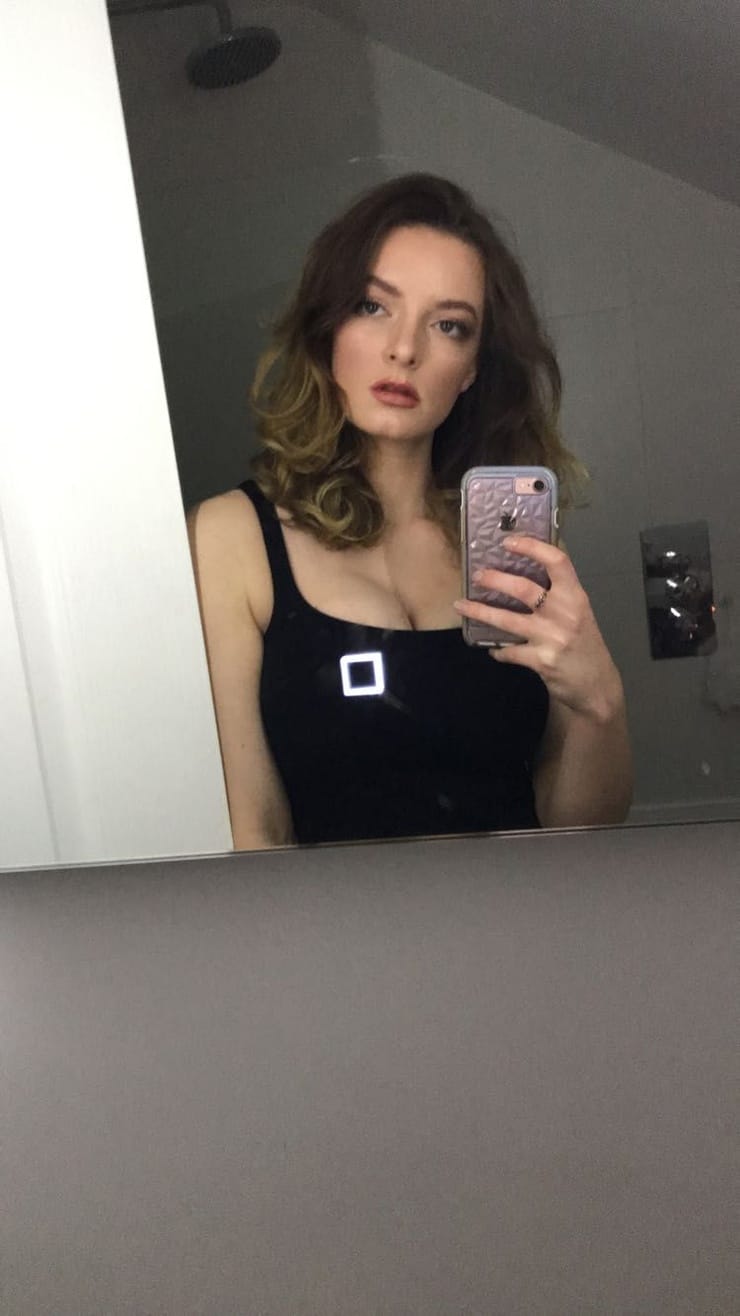 Dakota Blue Richards