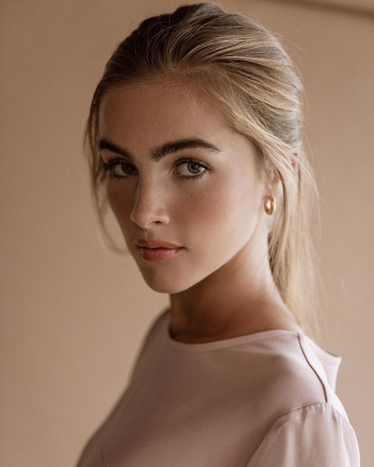 Emily Barbe