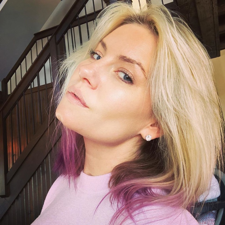 Elisha Cuthbert Elisha Cuthbert