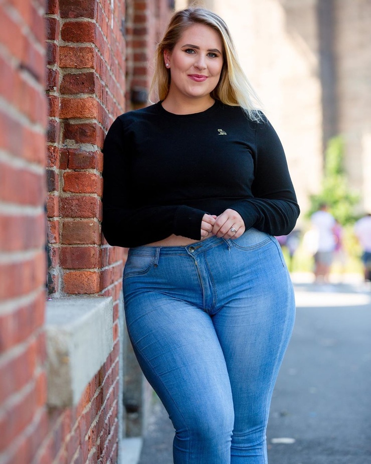 Sophie Turner (Plus Size)