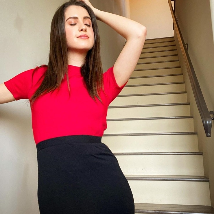 Laura Marano