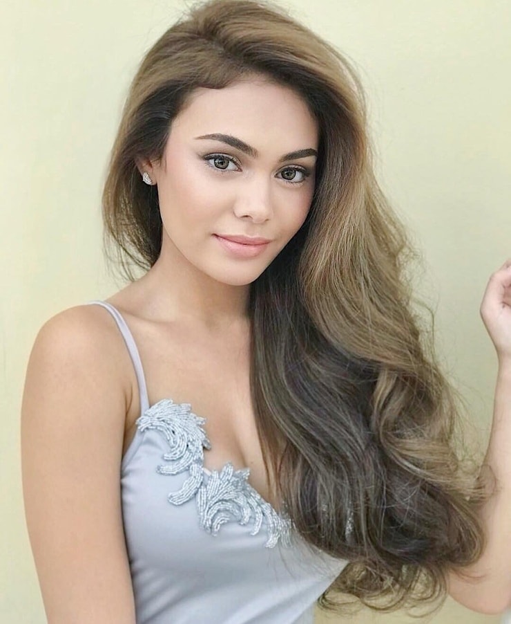 Ivana Alawi Ivana Alawi