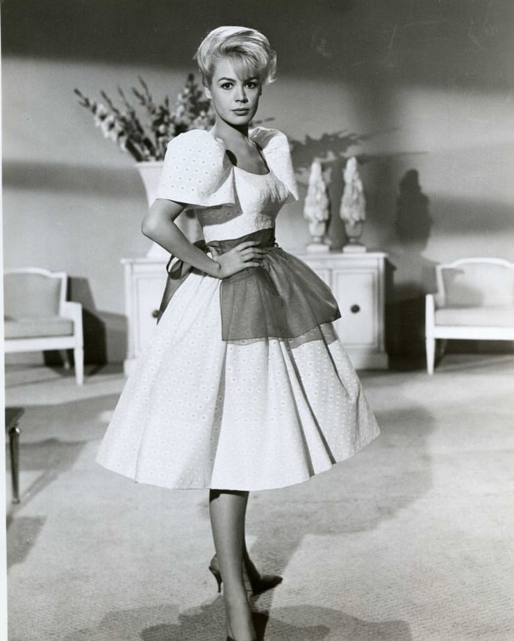 sandra dee red shoes