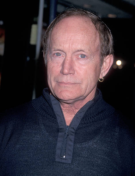 Lance Henriksen