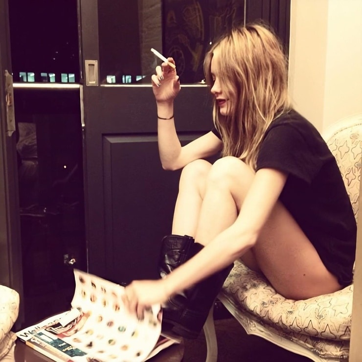 Camille Rowe Camille Rowe