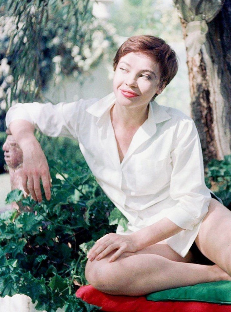 Leslie Caron