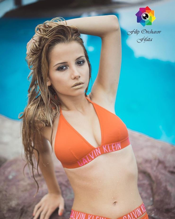 Eva Dimitrova Eva Dimitrova