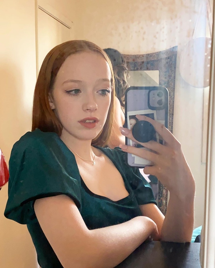 Amybeth McNulty