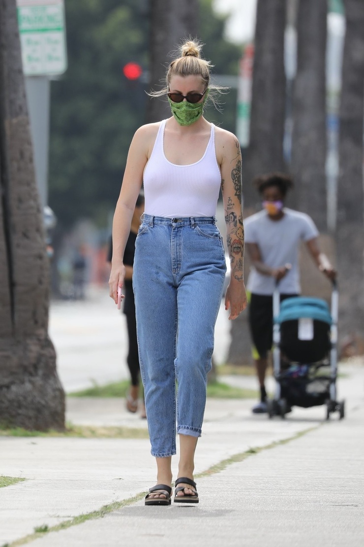 Ireland Baldwin