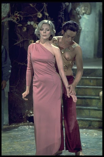 Barbara Bain