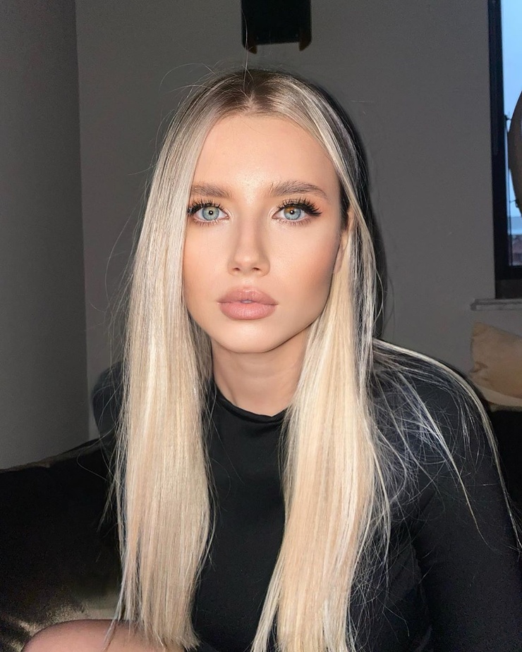 Picture of Polina Malinovskaya