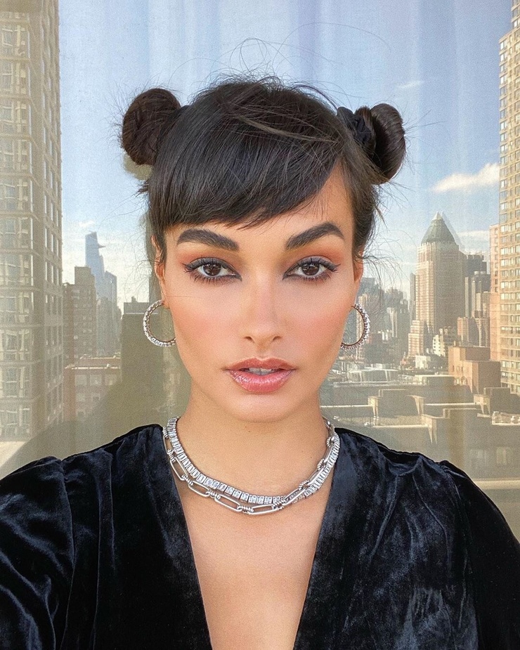 Gizele Oliveira Gizele Oliveira