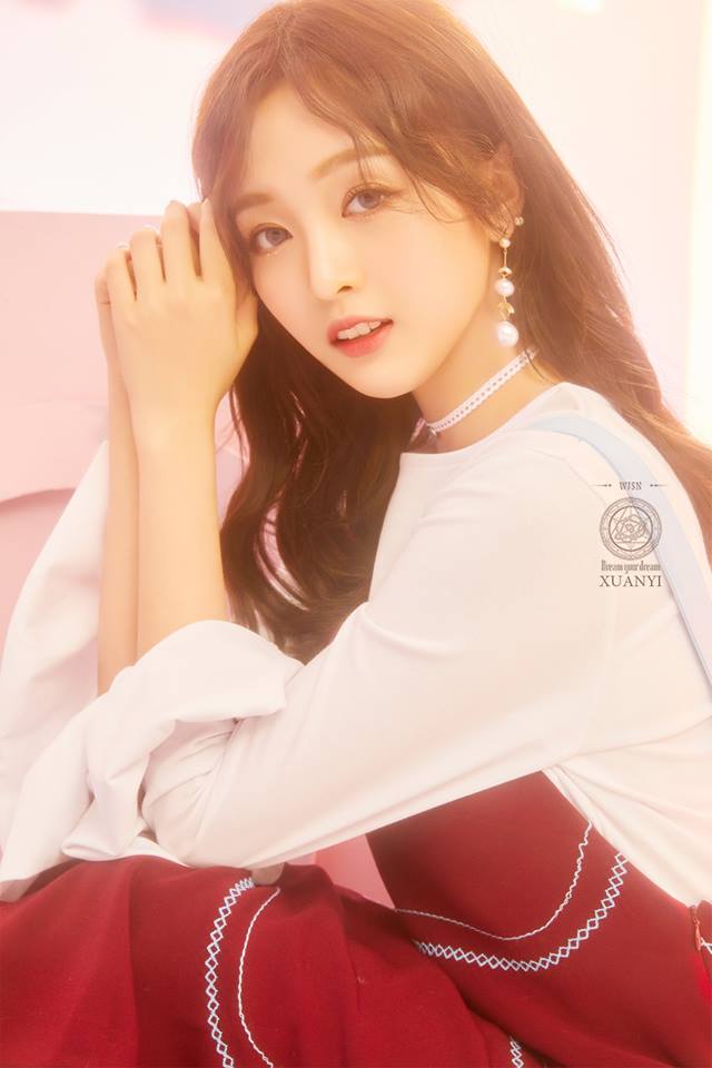 Cosmic Girls