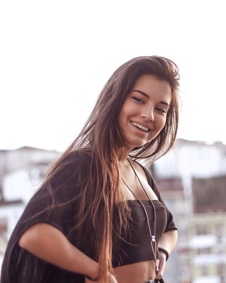 Carly Santos