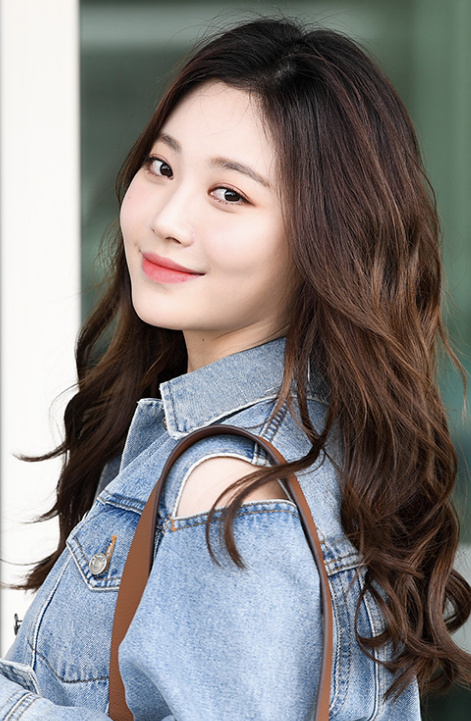 Picture of Kim Yura