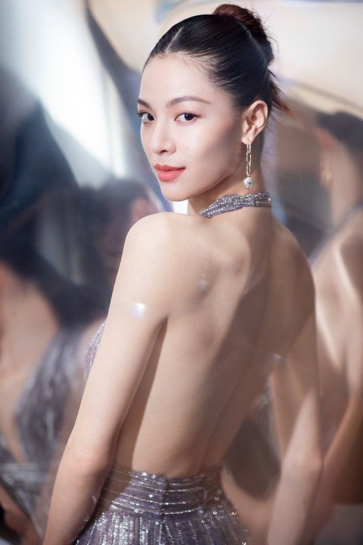 Elane Zhong Elane Zhong